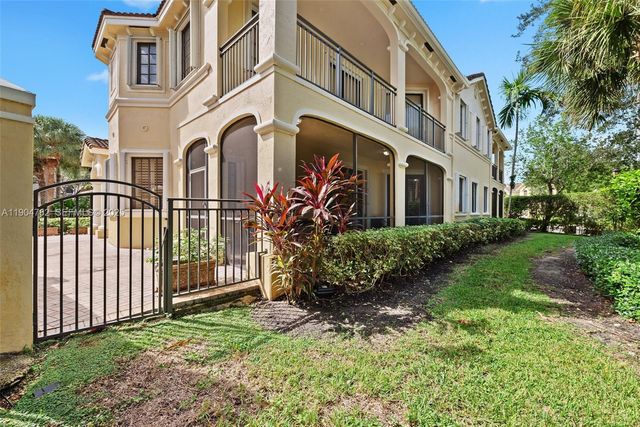 1634 Passion Vine Circle 312, Weston, FL 33326