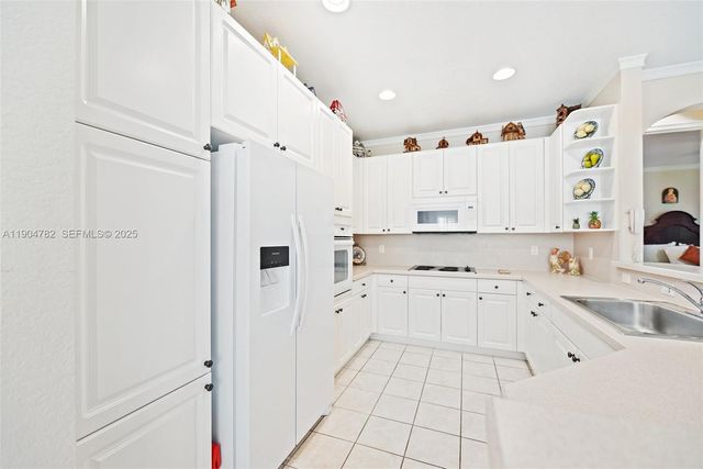 1634 Passion Vine Circle 312, Weston, FL 33326
