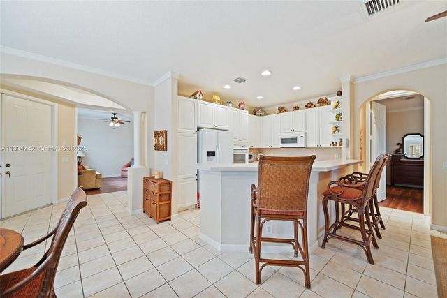 1634 Passion Vine Circle 312, Weston, FL 33326