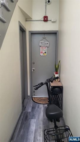 1506 Summit Avenue, Union City, NJ 07087