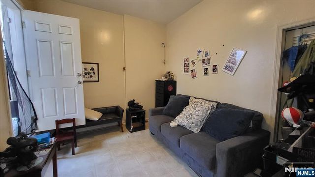 1506 Summit Avenue, Union City, NJ 07087