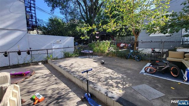 1506 Summit Avenue, Union City, NJ 07087