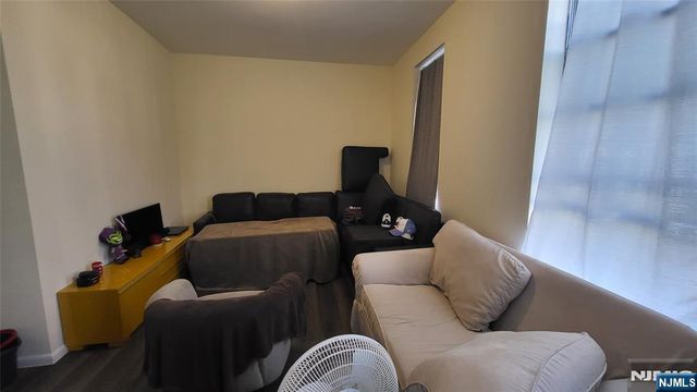 1506 Summit Avenue, Union City, NJ 07087