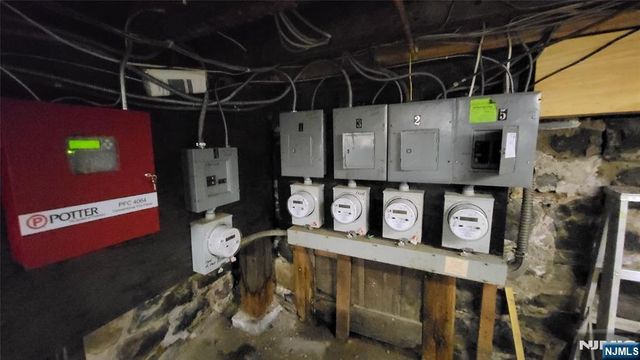 1506 Summit Avenue, Union City, NJ 07087