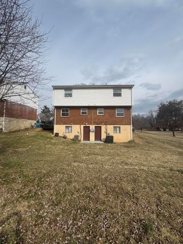 137 Princeton CIR, Roanoke, VA 24012