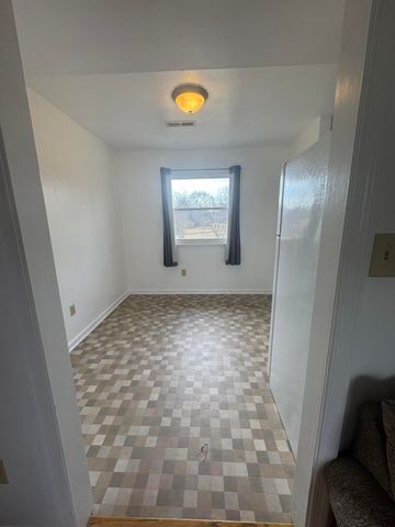 137 Princeton CIR, Roanoke, VA 24012