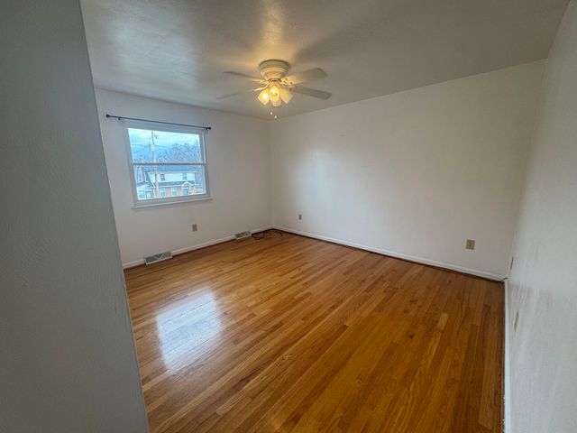 137 Princeton CIR, Roanoke, VA 24012