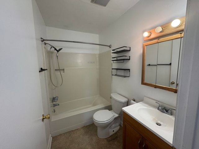 137 Princeton CIR, Roanoke, VA 24012