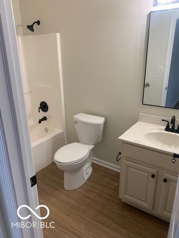 1370 Heron Ridge Boulevard, Greenwood, IN 46143