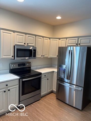 1370 Heron Ridge Boulevard, Greenwood, IN 46143