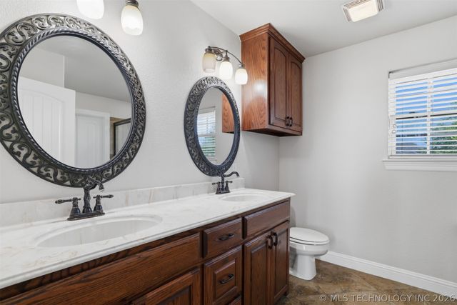 902 Springfield, Durant, OK 74701