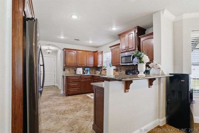 902 Springfield, Durant, OK 74701