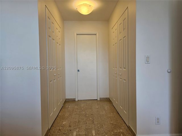 200 SE 15th Rd 17K, Miami, FL 33129