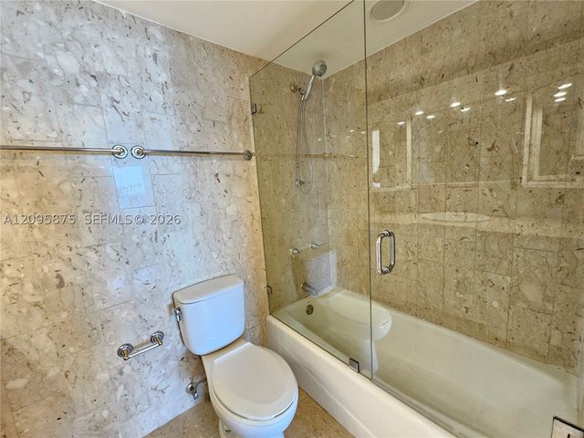 200 SE 15th Rd 17K, Miami, FL 33129