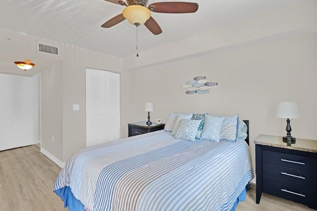 1590 S 42nd Circle 207, Vero Beach, FL 32967