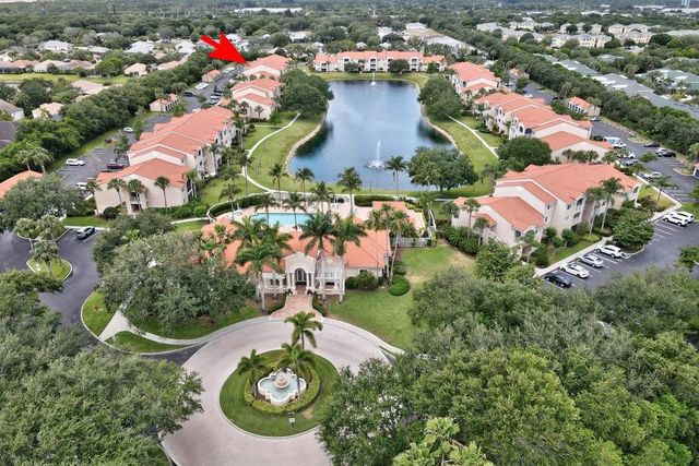 1590 S 42nd Circle 207, Vero Beach, FL 32967