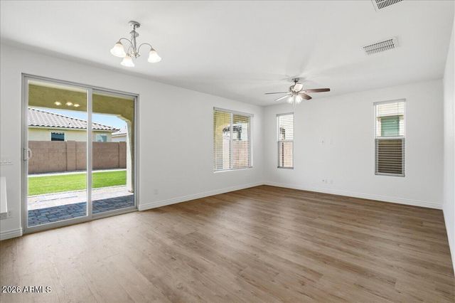 10425 E CORBIN Avenue, Mesa, AZ 85212