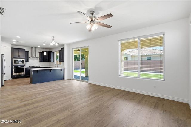 10425 E CORBIN Avenue, Mesa, AZ 85212