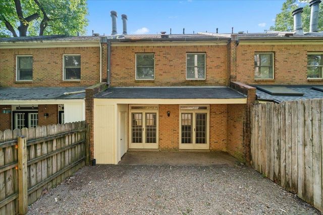 2284 EDGEWOOD CV # 2284, Memphis, TN 38104