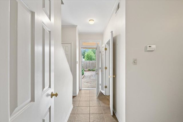 2284 EDGEWOOD CV # 2284, Memphis, TN 38104