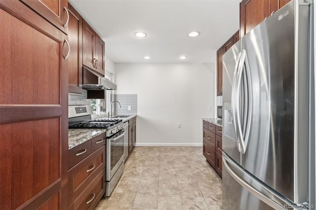 6085 Parfet Street, Arvada, CO 80004
