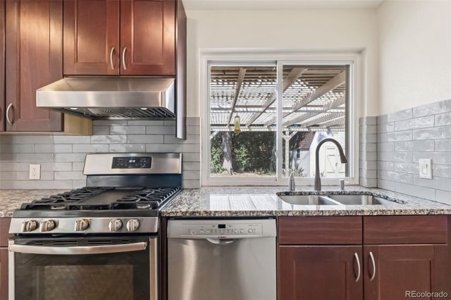 6085 Parfet Street, Arvada, CO 80004