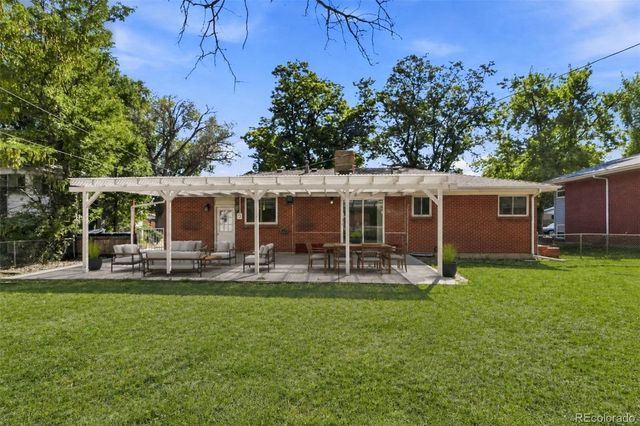 6085 Parfet Street, Arvada, CO 80004