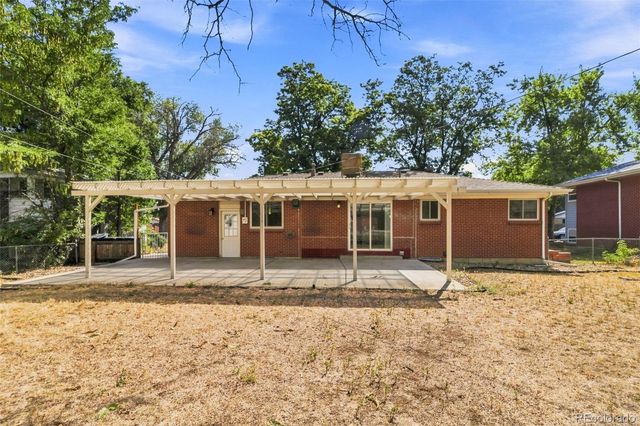 6085 Parfet Street, Arvada, CO 80004
