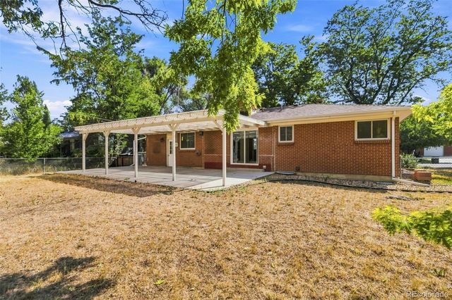 6085 Parfet Street, Arvada, CO 80004