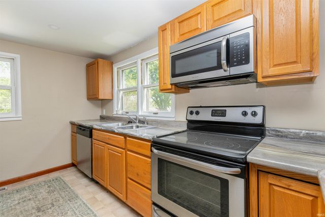 2910 N Smith Pike, Bloomington, IN 47404