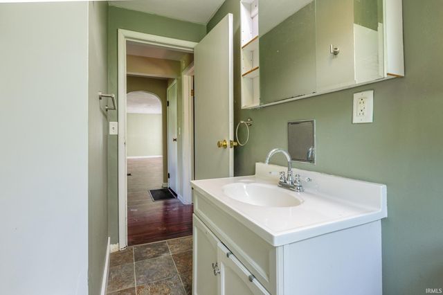 2910 N Smith Pike, Bloomington, IN 47404