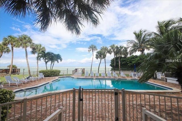 4822 OCEAN BOULEVARD 5E, Sarasota, FL 34242