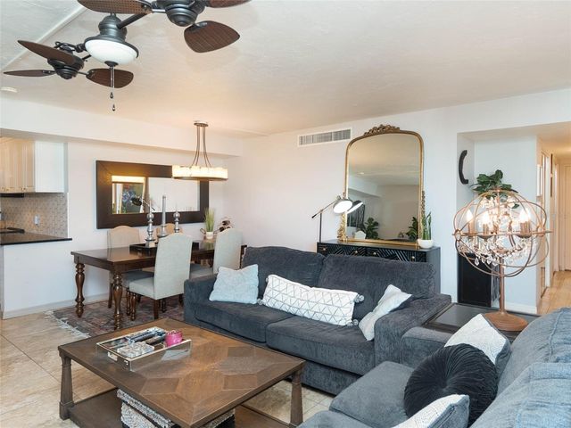 4822 OCEAN BOULEVARD 5E, Sarasota, FL 34242