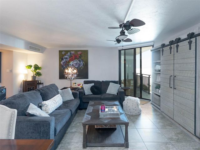 4822 OCEAN BOULEVARD 5E, Sarasota, FL 34242