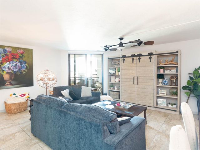 4822 OCEAN BOULEVARD 5E, Sarasota, FL 34242