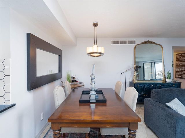 4822 OCEAN BOULEVARD 5E, Sarasota, FL 34242