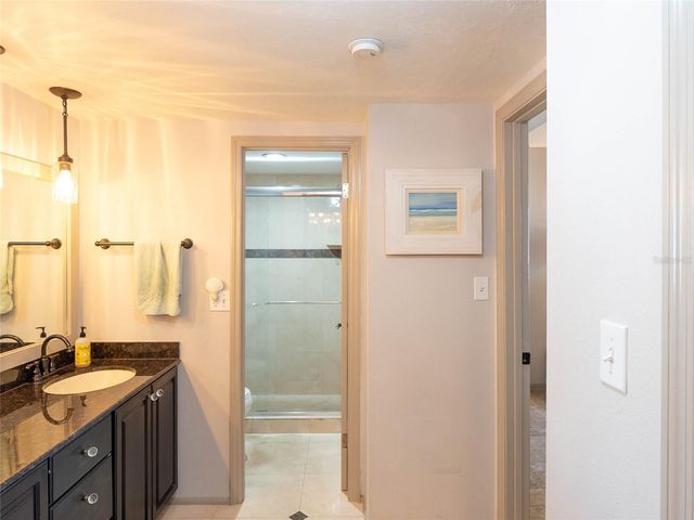 4822 OCEAN BOULEVARD 5E, Sarasota, FL 34242