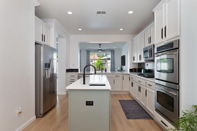 1380 Standish Cir, Lincoln, CA 95648