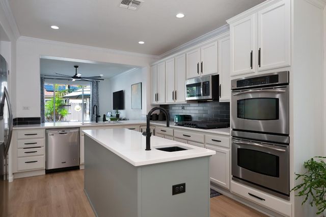 1380 Standish Cir, Lincoln, CA 95648