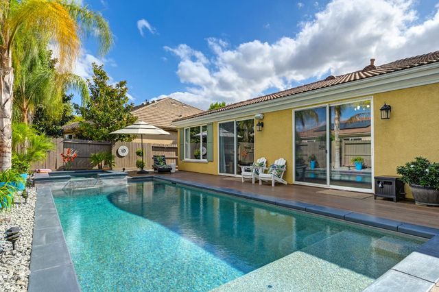 1380 Standish Cir, Lincoln, CA 95648