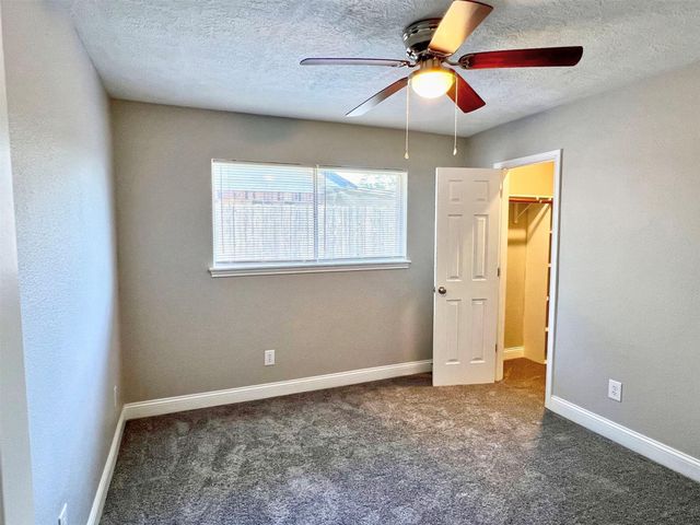 415 Sevenhampton Lane, Houston, TX 77015