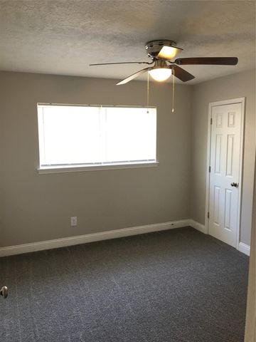 415 Sevenhampton Lane, Houston, TX 77015