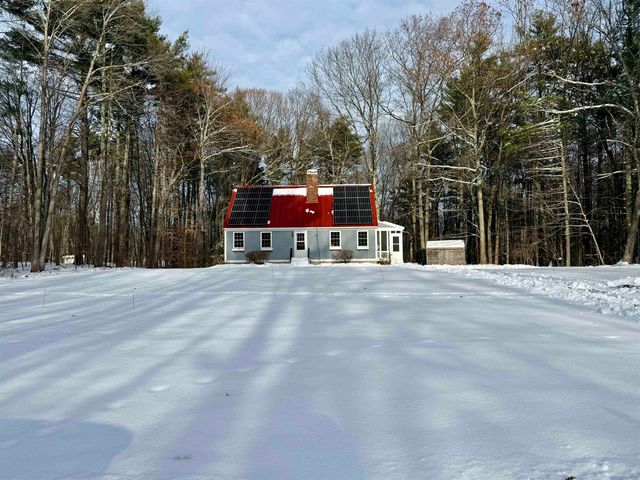 29 Quaker Lane, Barrington, NH 03825
