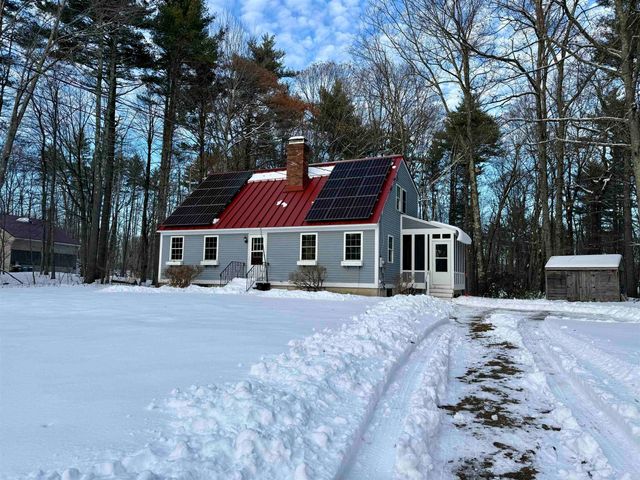 29 Quaker Lane, Barrington, NH 03825