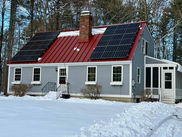 29 Quaker Lane, Barrington, NH 03825