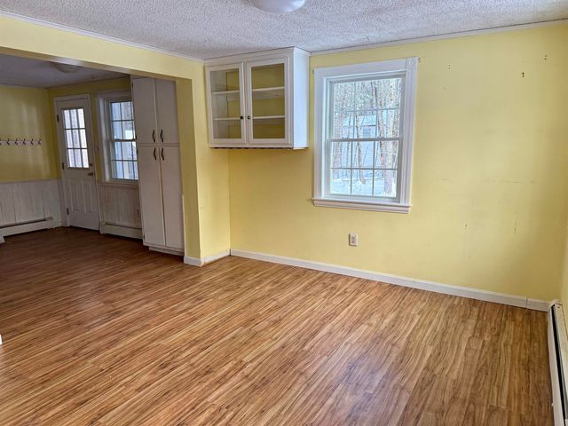 29 Quaker Lane, Barrington, NH 03825