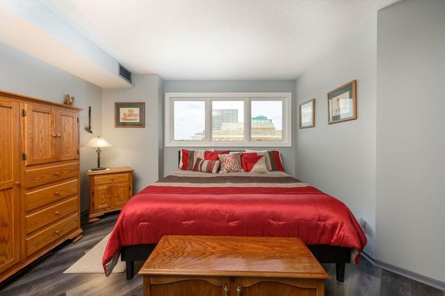 300 Walnut Street 1301, Des Moines, IA 50309