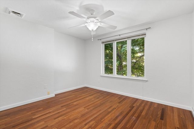 11 Cobblestone Ln 11, Worcester, MA 01606
