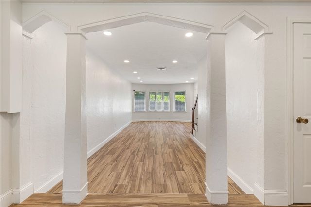 11 Cobblestone Ln 11, Worcester, MA 01606