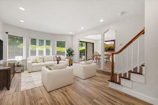 11 Cobblestone Ln 11, Worcester, MA 01606